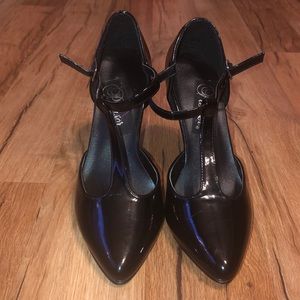 Pleaser T-Strap Vintage Black leather heel pumps